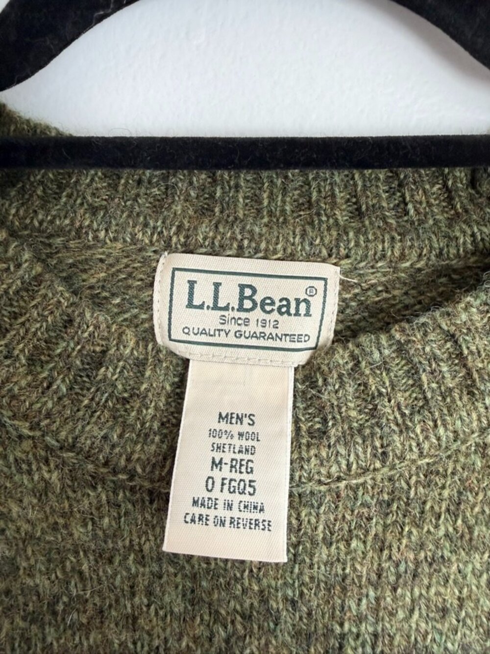100% Shetland Wool Army Green Crewneck | LL Bean | Men's M - Picture 2 of 9